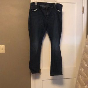 Old Navy size 16  Curvy Short Jeans
